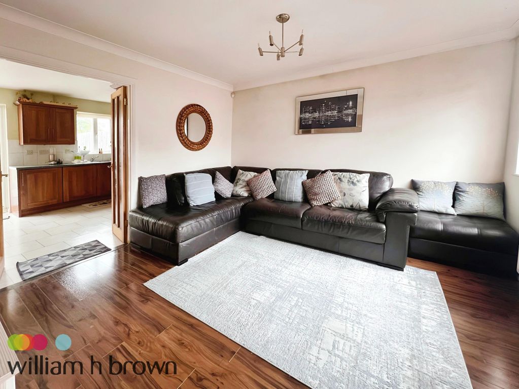 Property photo 2 of 33 Image