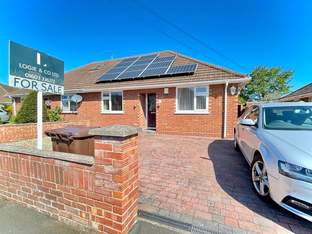 Property photo 1 of 32