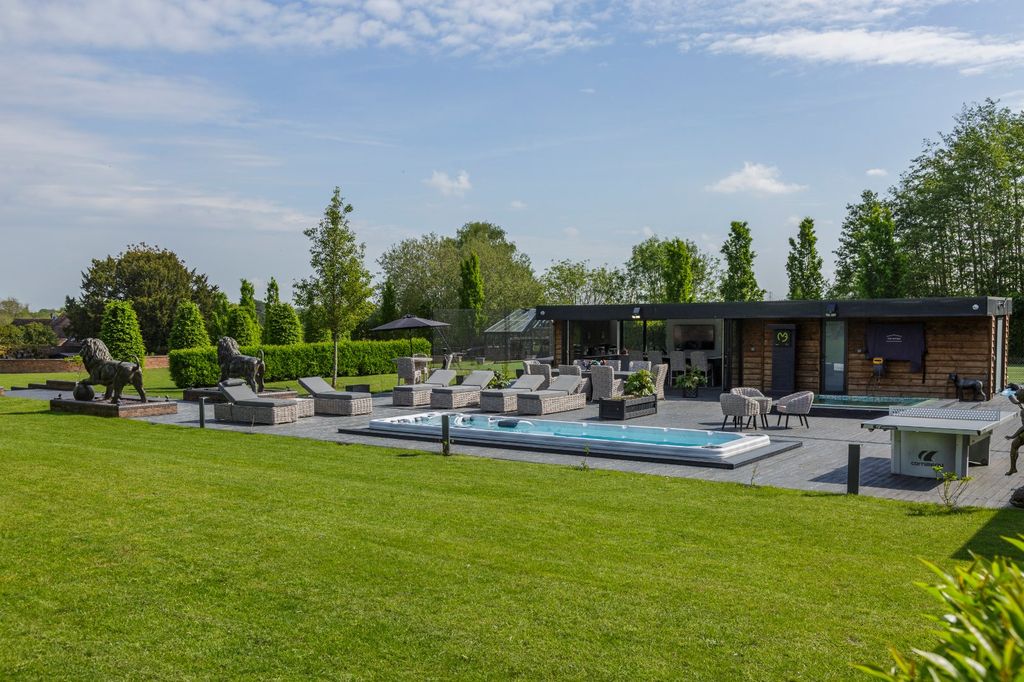 Additional image 23 of 6 bed detached house for saleAckleton, Shropshire WV6