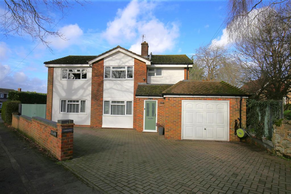 Property photo 1 of 6 Front External