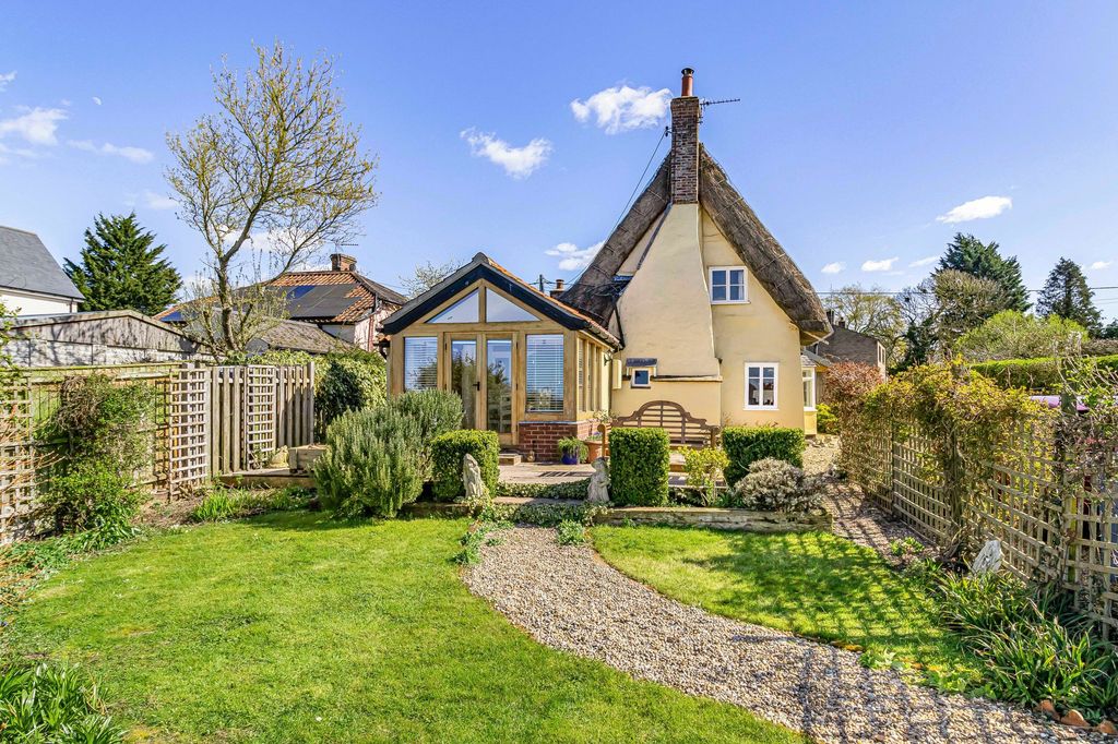 Property photo 2 of 20