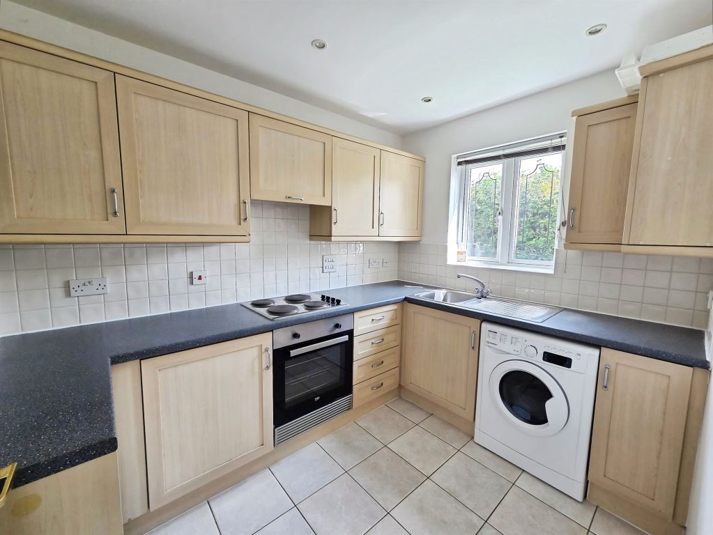 Property photo 2 of 12
