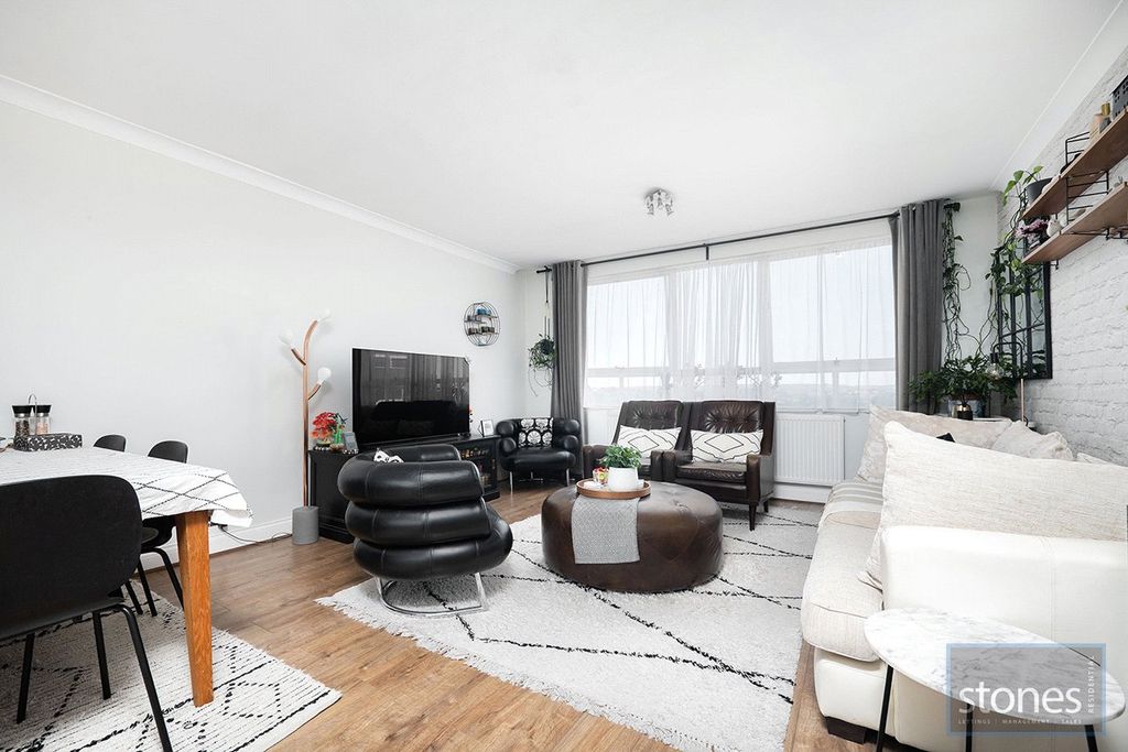 Property photo 1 of 16 Picture No. 03