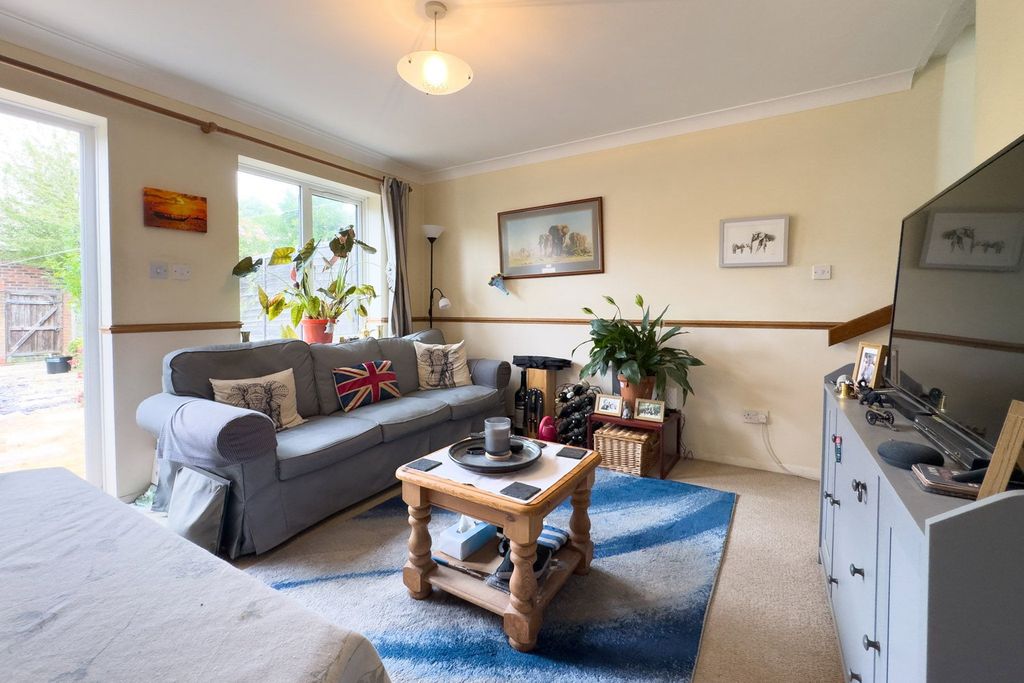 Property photo 2 of 13