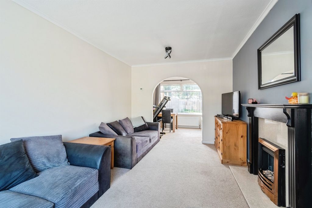 Property photo 3 of 15