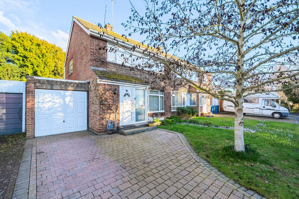 Property photo 1 of 9