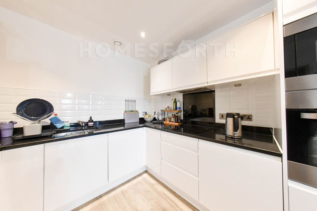 Property photo 2 of 13 Photo 7