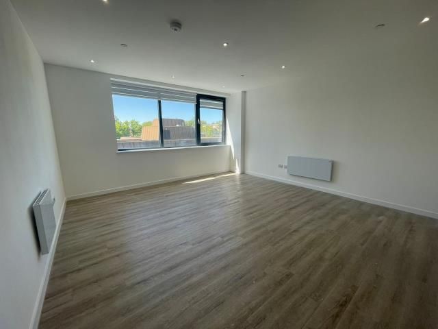 Property photo 3 of 12 Bedroom