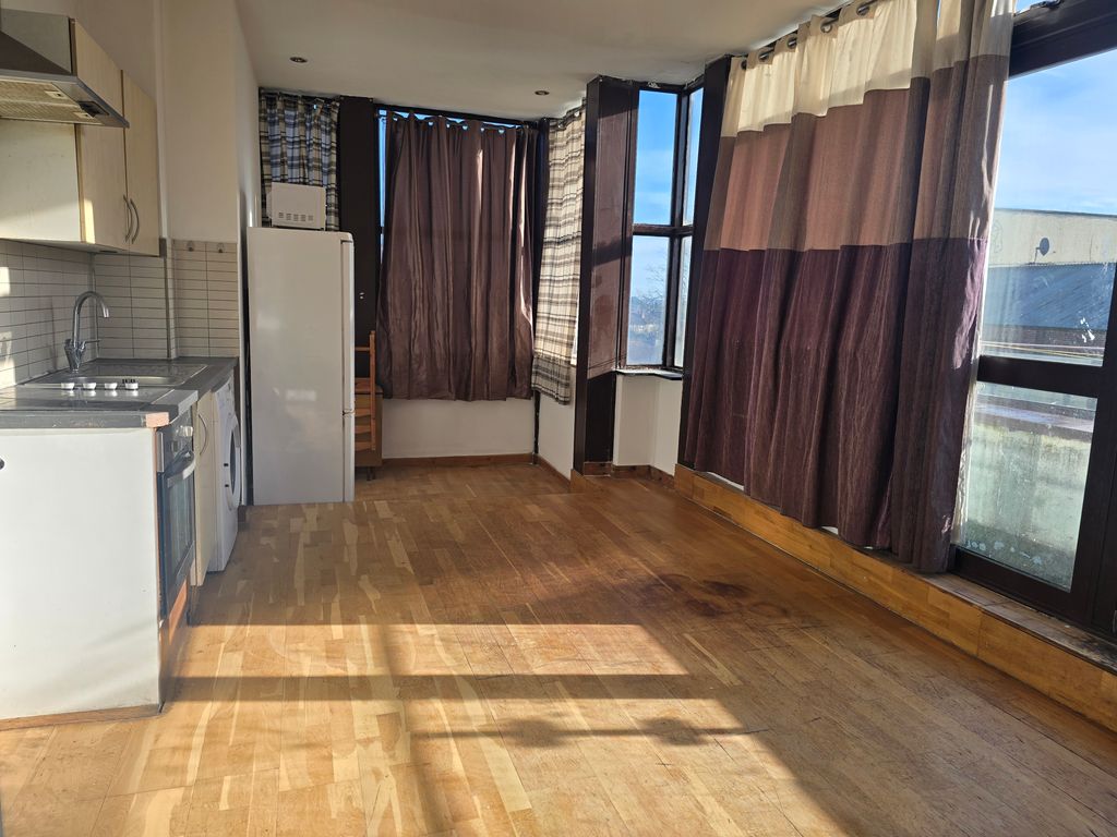Property photo 1 of 4