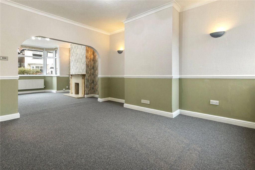 Property photo 3 of 27 Picture No. 06