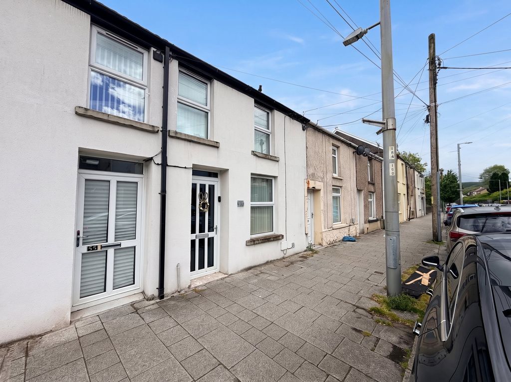 Property photo 2 of 37