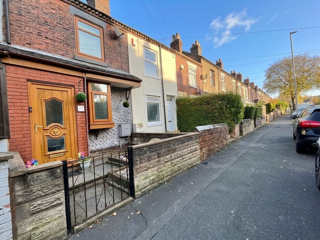 Property photo 1 of 17