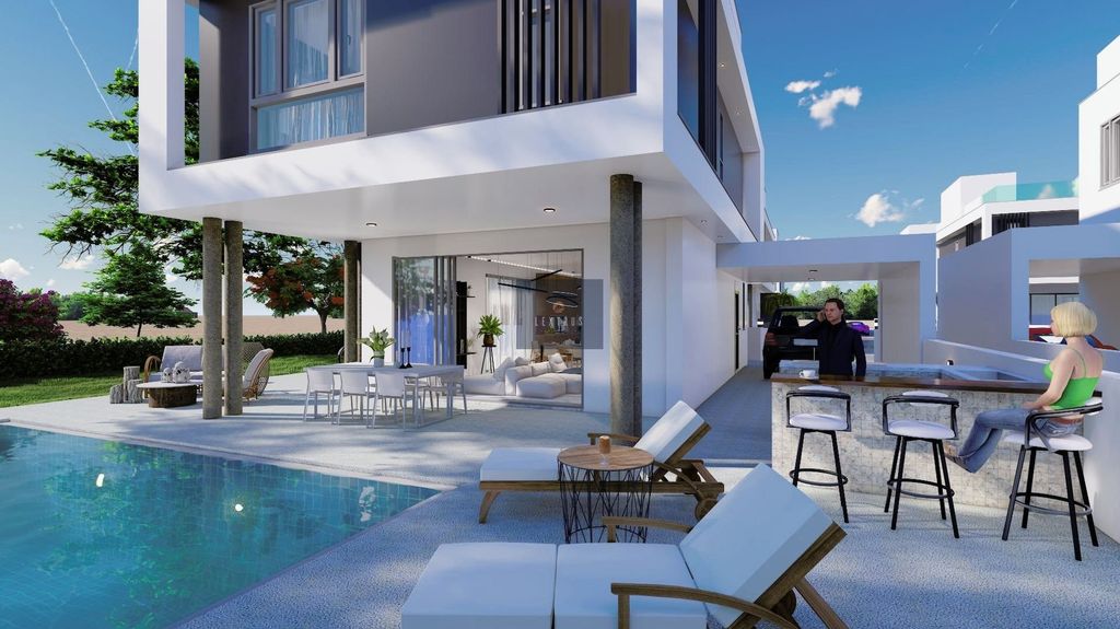 Property photo 3 of 24