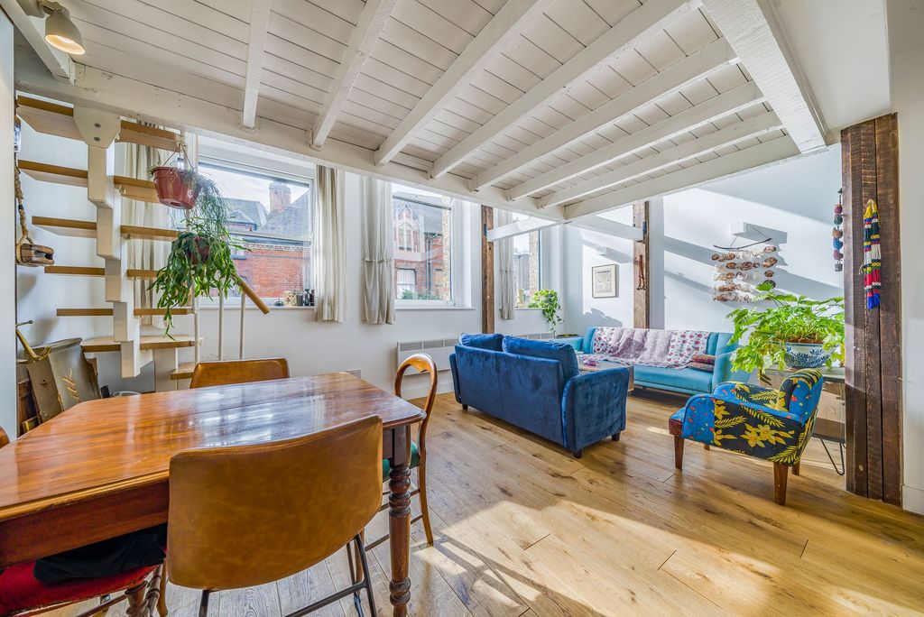 Property photo 1 of 16 Reception Room