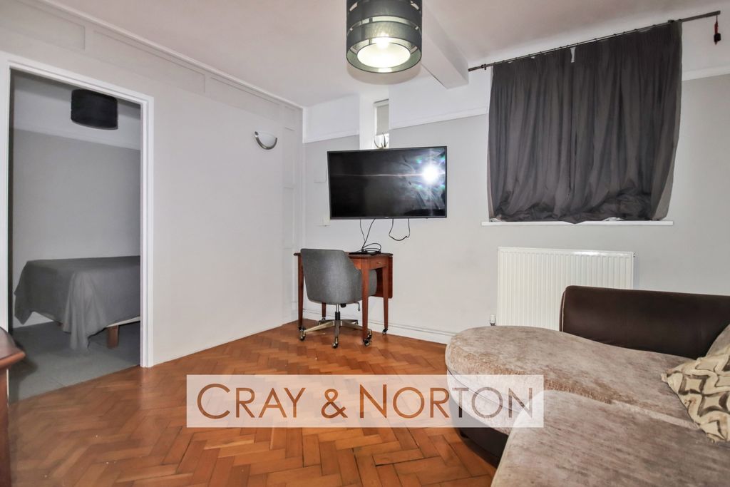 Property photo 2 of 5 Photo 1