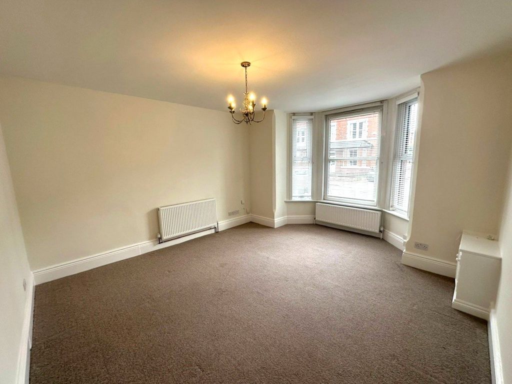 Property photo 3 of 10 Picture No. 06