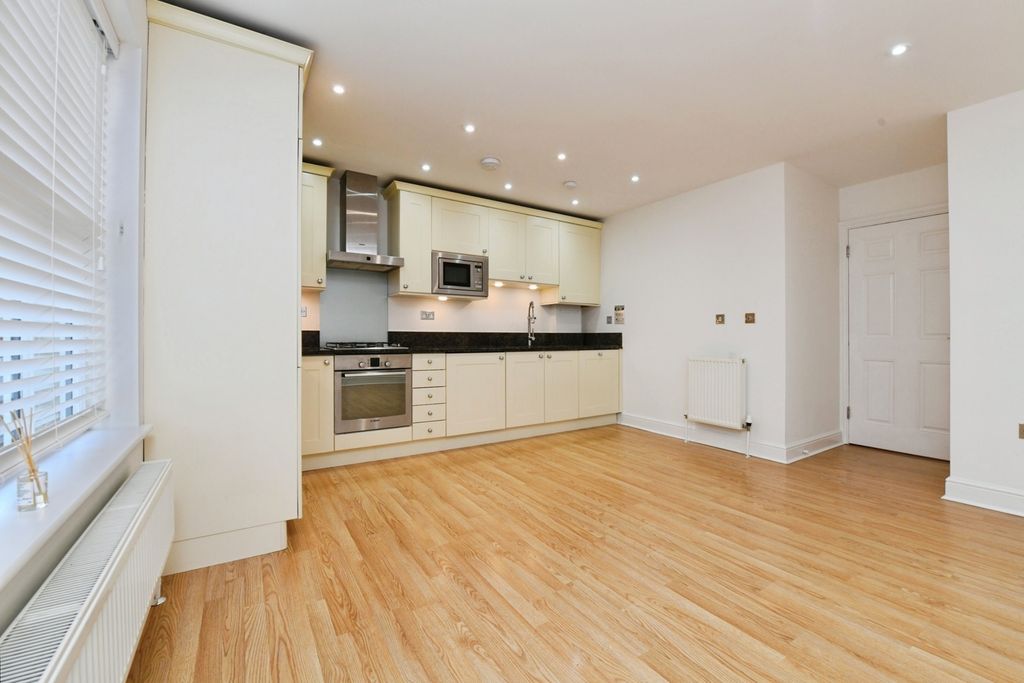 Property photo 2 of 19 Pbox-Img.Jpg