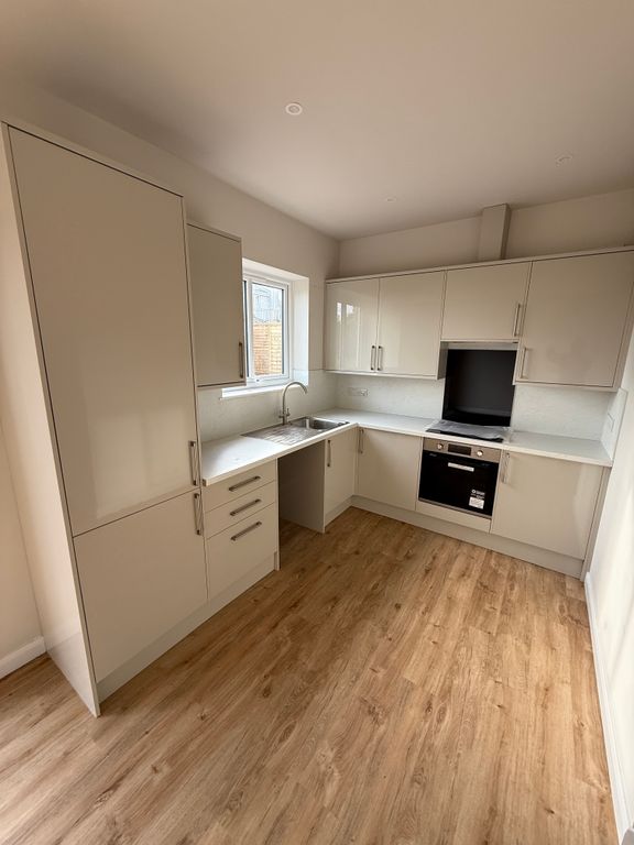 Property photo 3 of 48