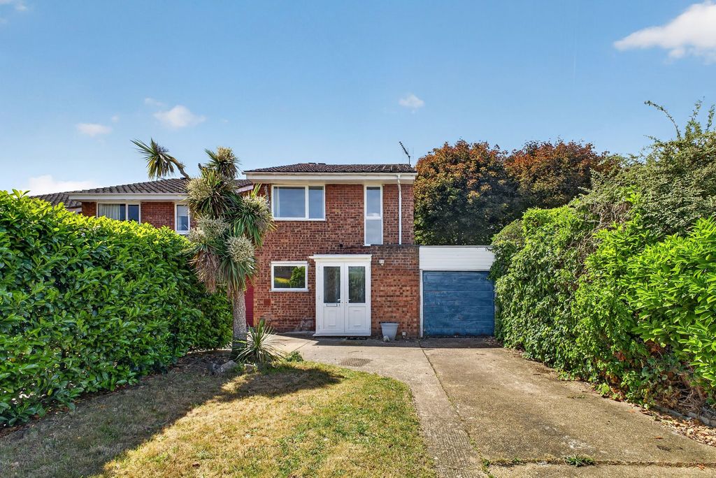 Property photo 1 of 27
