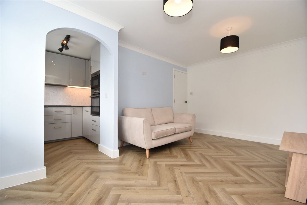 Property photo 2 of 11 Picture No. 20
