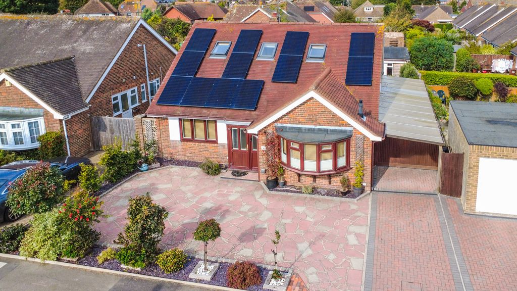 Property photo 2 of 35