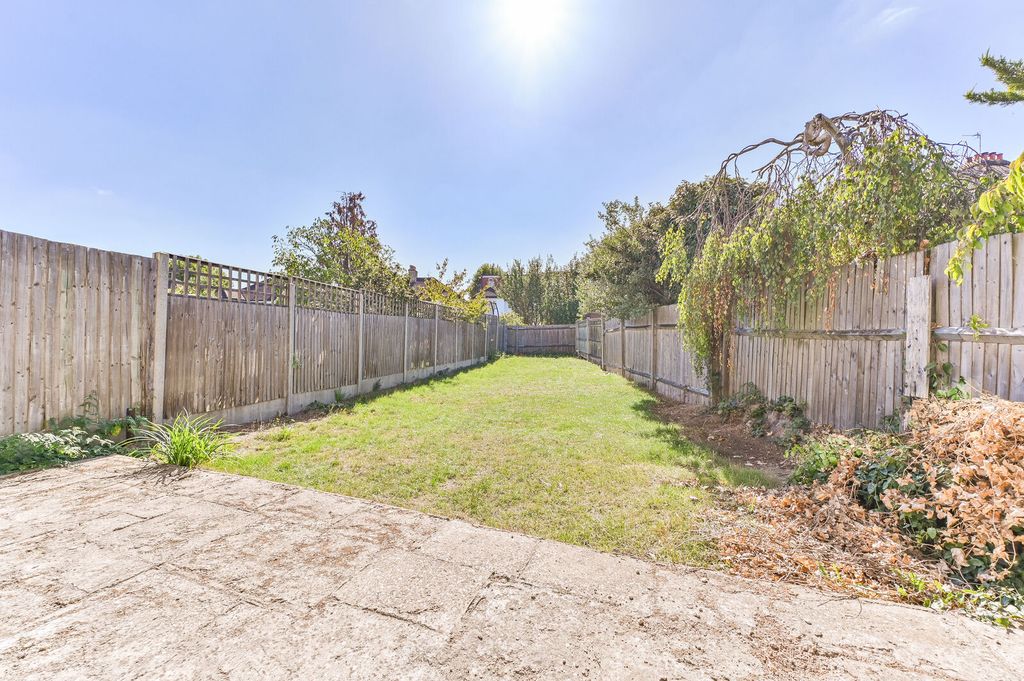 Property photo 3 of 19