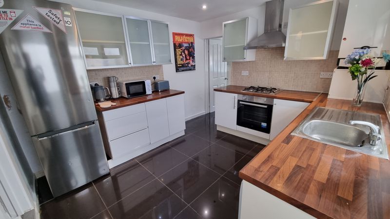 Property photo 3 of 10 Photo 3