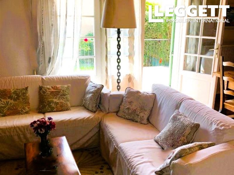 Property photo 3 of 10