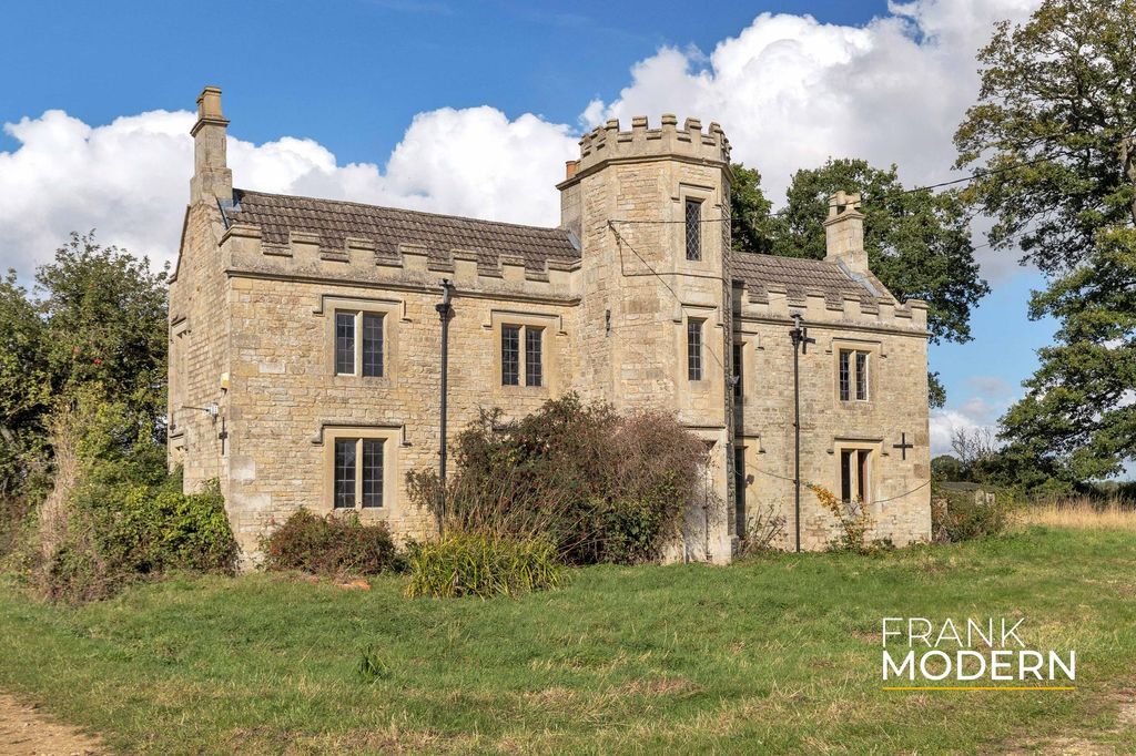 Property photo 1 of 29 Exterior