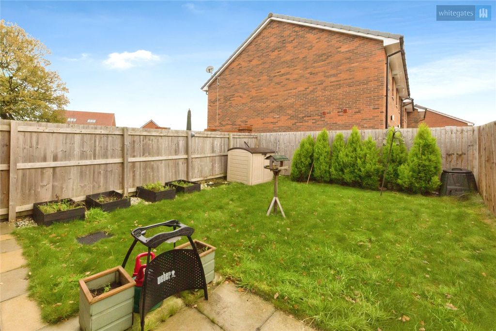 Property photo 2 of 17 Picture No. 16