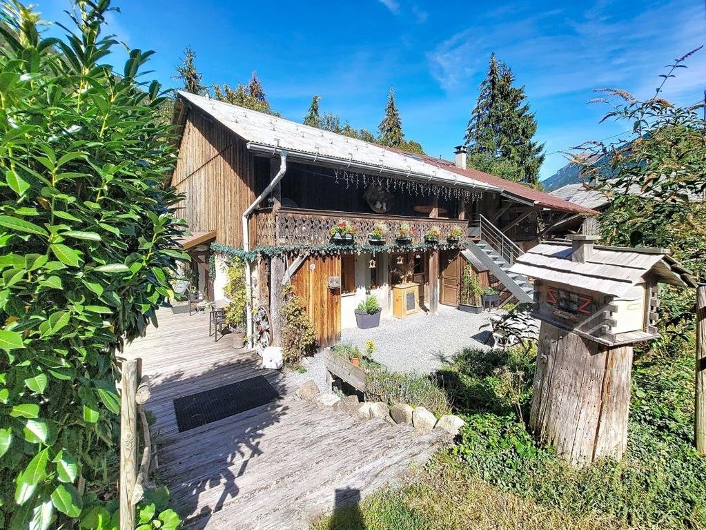 Property photo 1 of 29 Character Stone House In The Heart Of The Resort, With Garden And Terraces, 145m² Habitable Space Pl