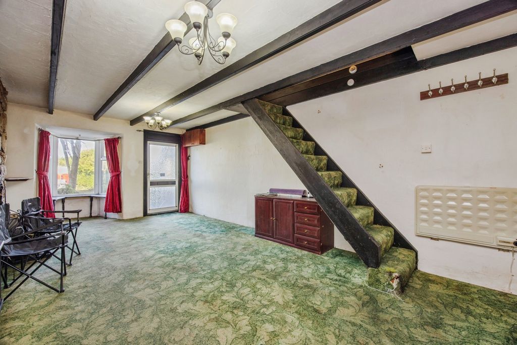 Property photo 3 of 18 Pbox-Img.Jpg