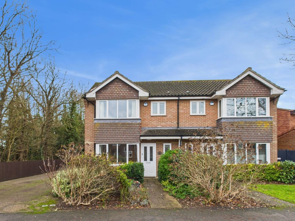 Property photo 1 of 22 Cam05546G0-Pr0051-Still066 (1)