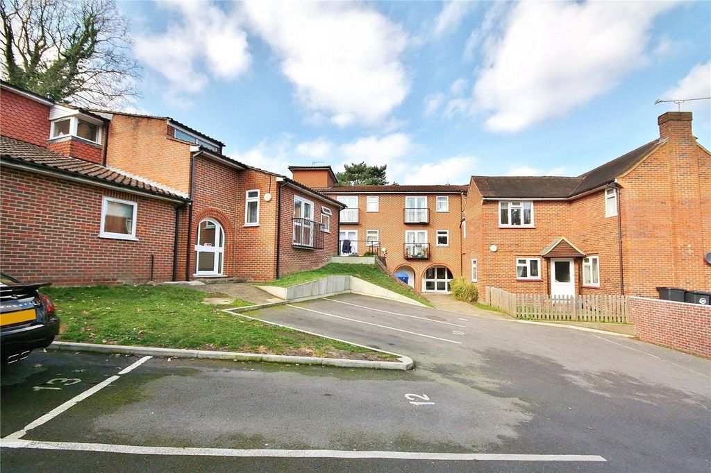 Property photo 1 of 10 Picture No. 16