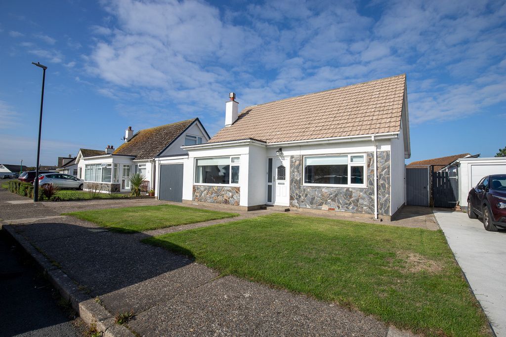 Property photo 1 of 36