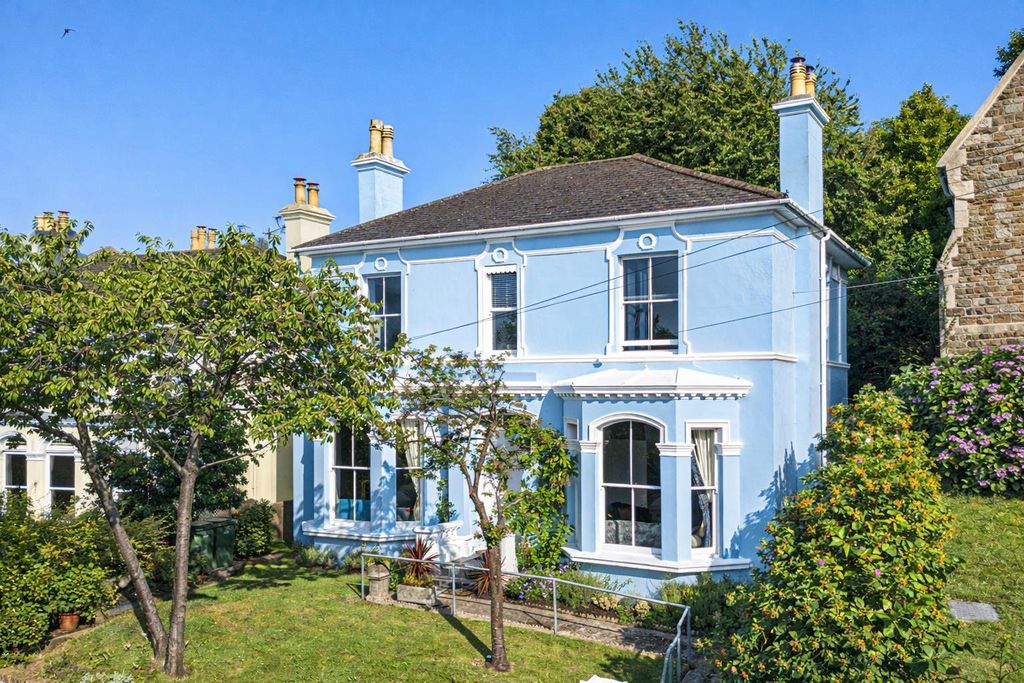 Property photo 1 of 48 1d1Bb616-d1F7-4F5d-8Ca5-03Fb8B9921E2.Png