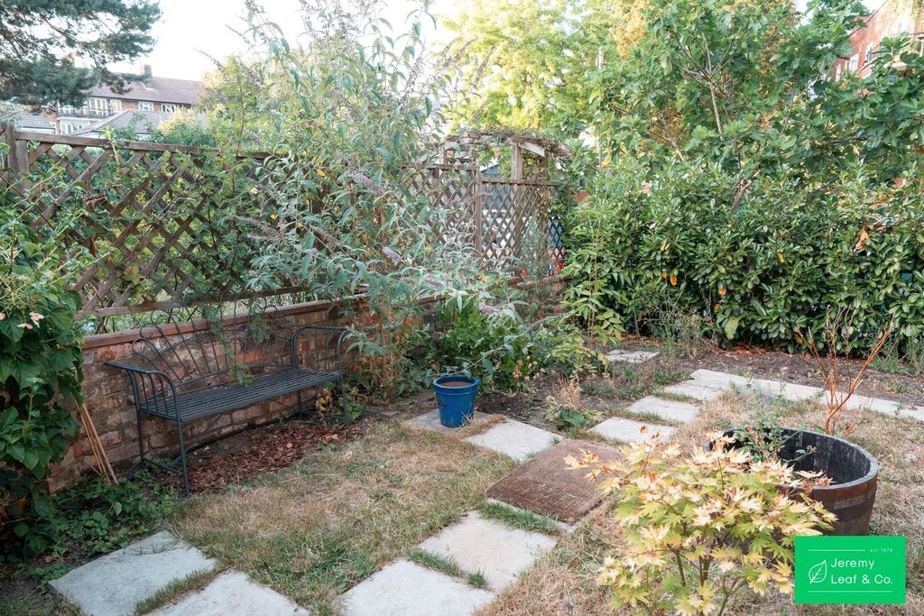 Property photo 1 of 11 Rear Garden