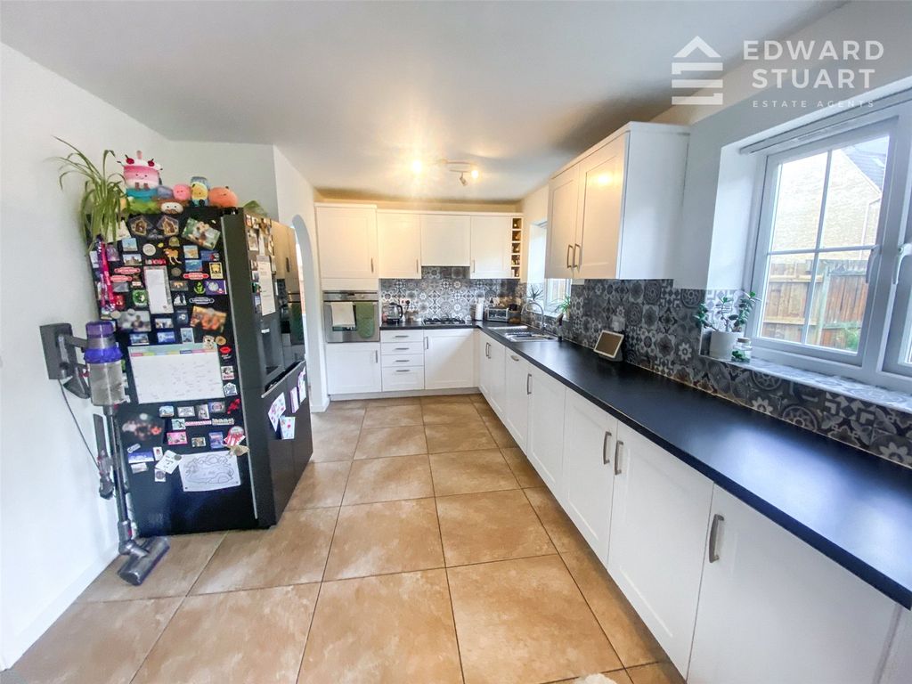 Property photo 2 of 18 Picture No. 19