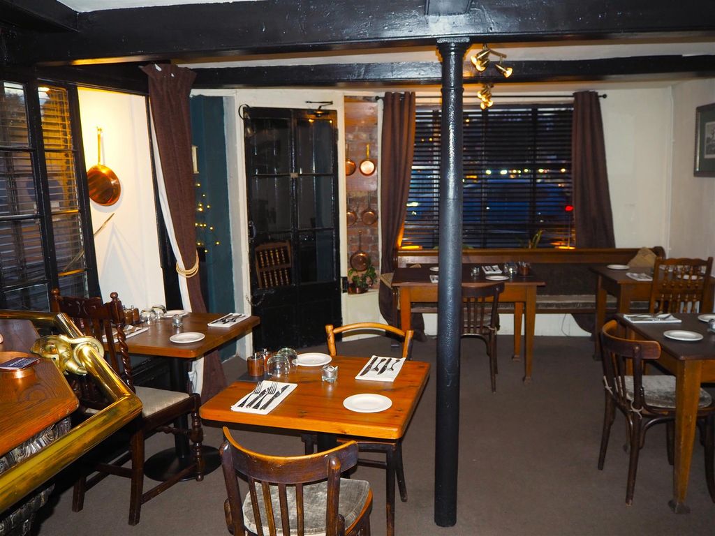 Property photo 2 of 8 Photo 1