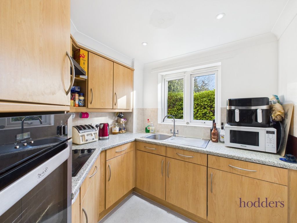 Property photo 3 of 15 Picture No. 21