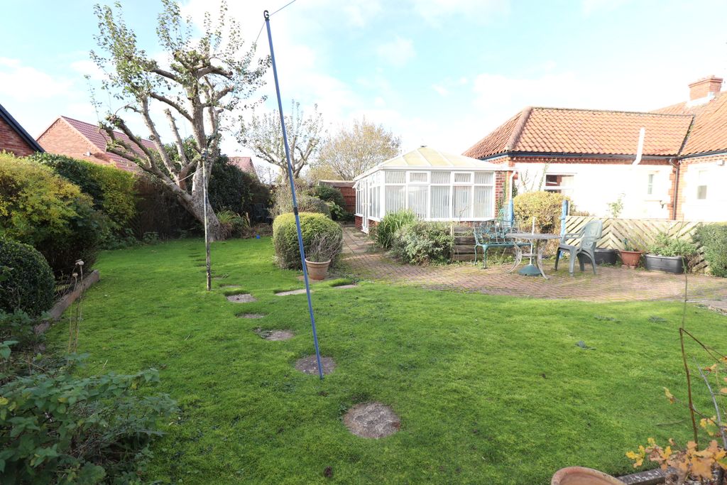 Property photo 3 of 18