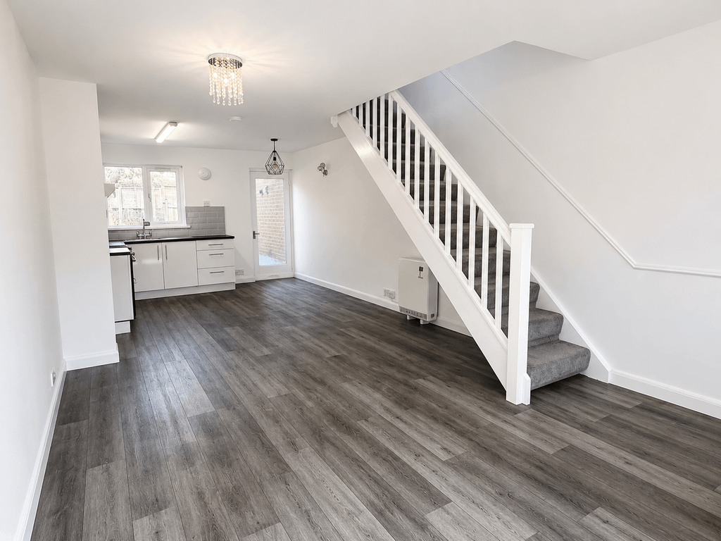 Property photo 3 of 7 9Ebdb803-0899-47ce-Bbb6-1d3B025c2F1d