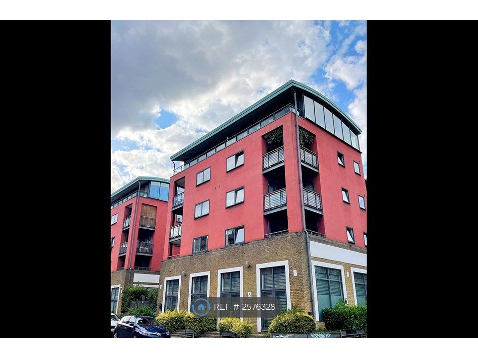 Property photo 2 of 11 Building Exterior