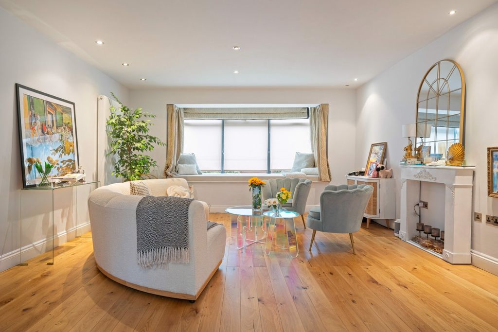 Property photo 2 of 10 Picture No. 02