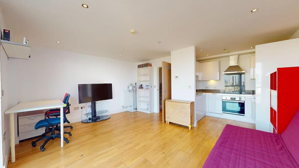 Property photo 3 of 19