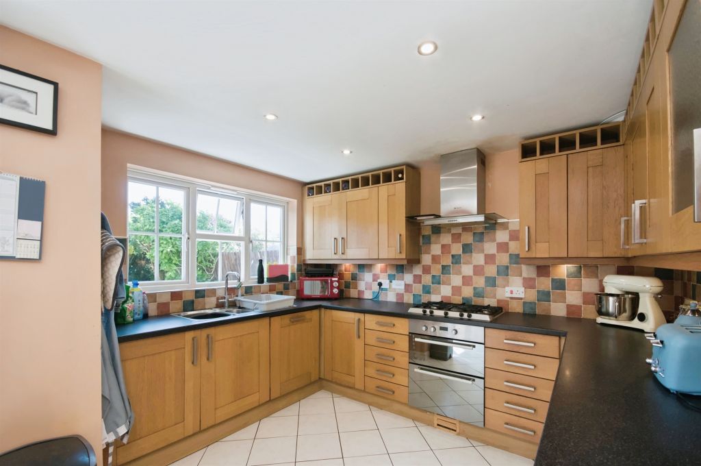 Property photo 2 of 23
