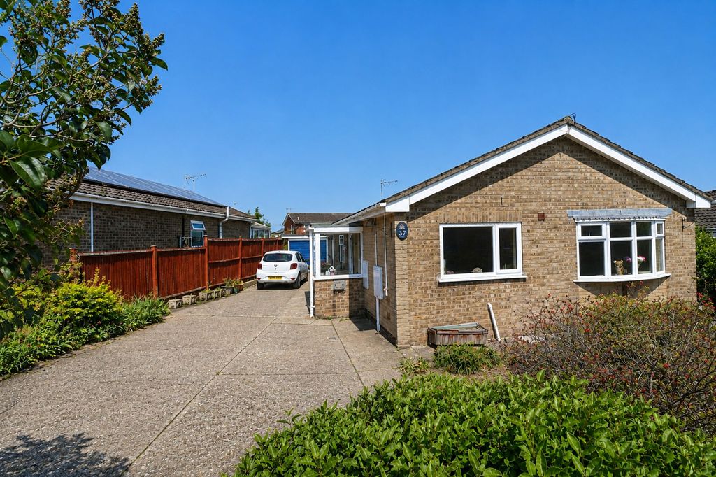 Property photo 1 of 9