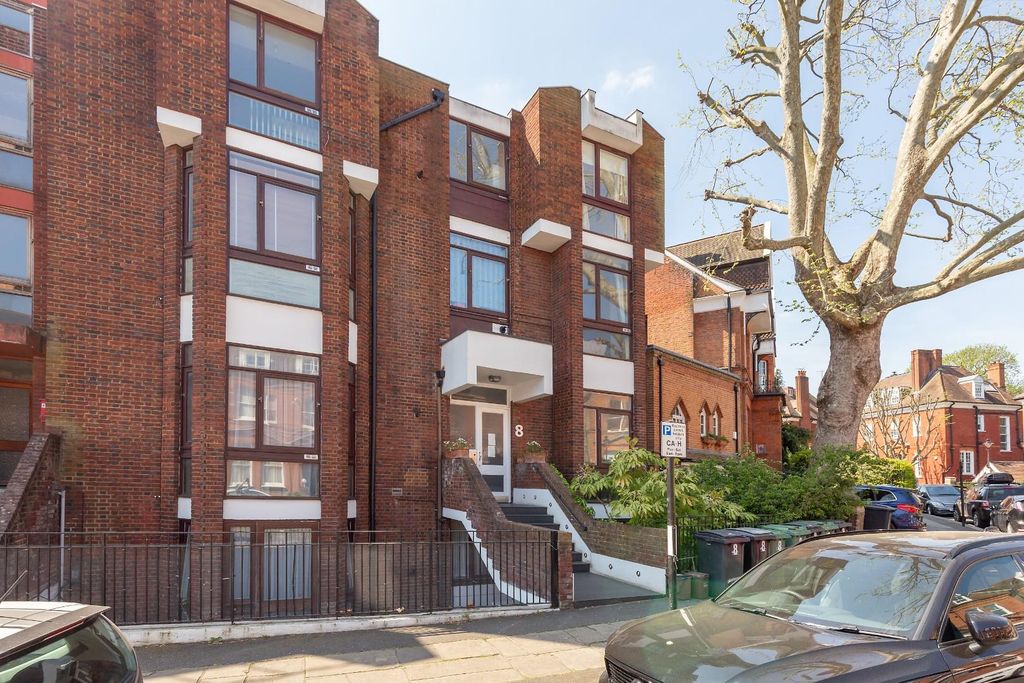 Property photo 3 of 9