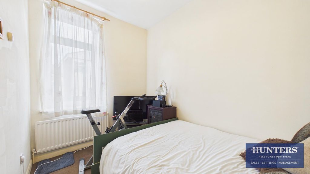 Property photo 2 of 12 Bedroom 2