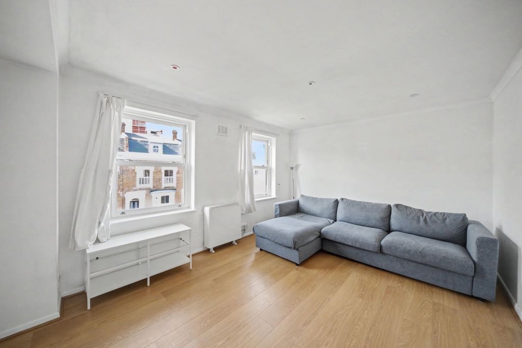 Property photo 1 of 6